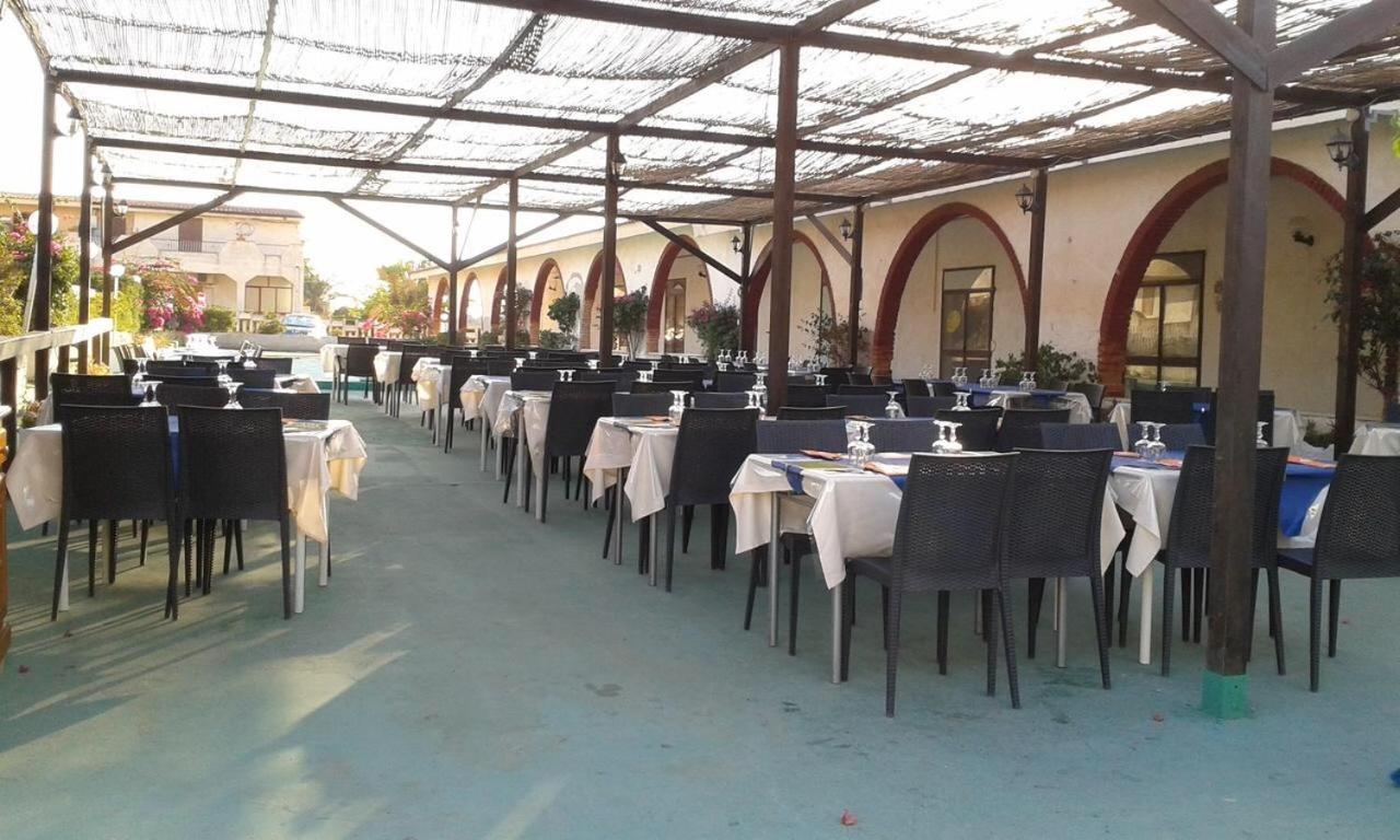 Bivani isola blu Marzamemi Esterno foto
