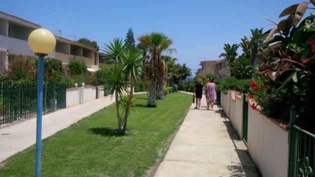 Bivani isola blu Marzamemi Esterno foto