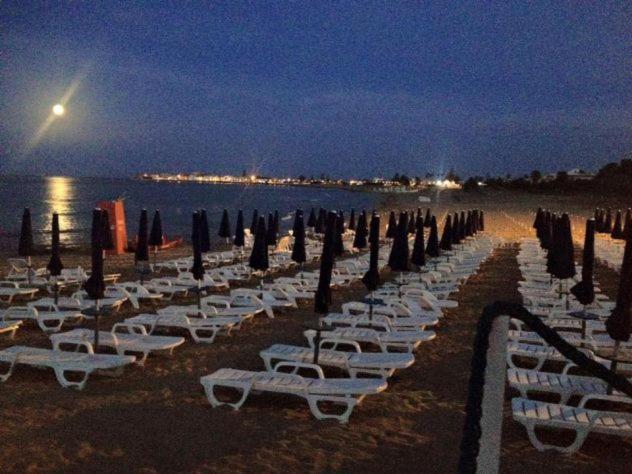 Bivani isola blu Marzamemi Esterno foto
